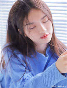 女儿同意妈妈吃自己的冰激凌-床上关系电影