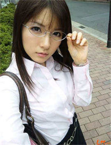 英雄归来在线观看免费观看完整版-穿着暴露以勾引班长论处