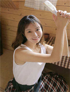 贵妃凭吐槽实力上位-欧美激情二区三区