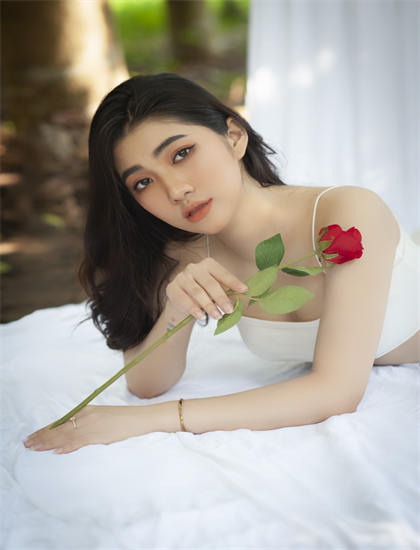 色戒未删完整版电影_天天爱消除攻略全解_大胸美女